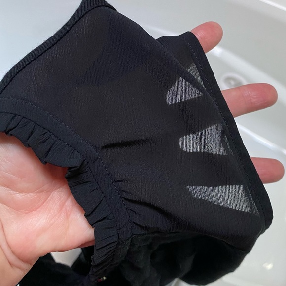 Banana Republic - Picture 4 of 4